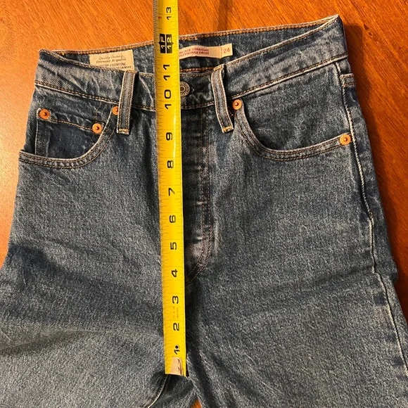 Levi's Ribcage Jeans - Picture 5 of 9